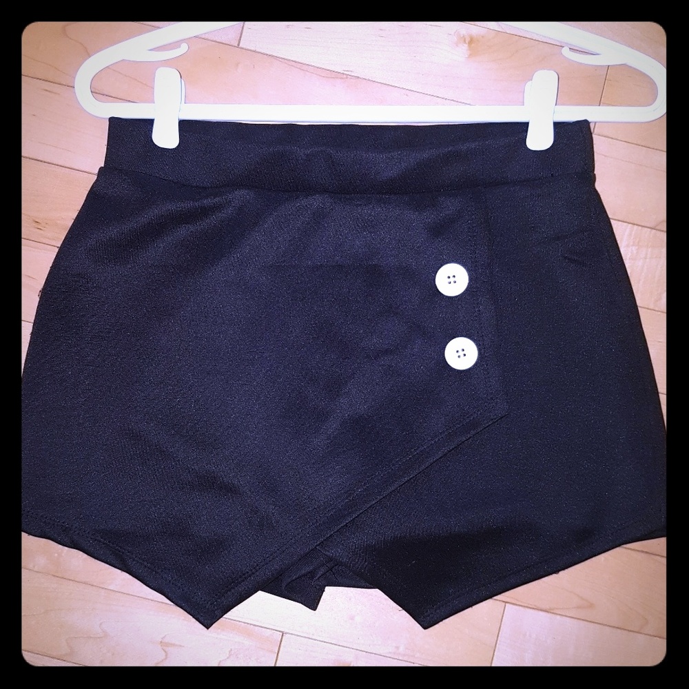 Black Asymmetrical S Wrap Skort Shorts